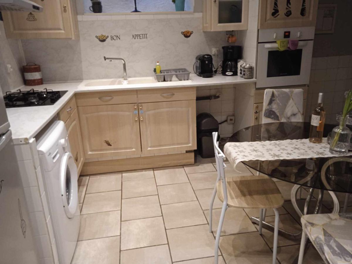 Jolie Maison De Village Capendu Екстериор снимка