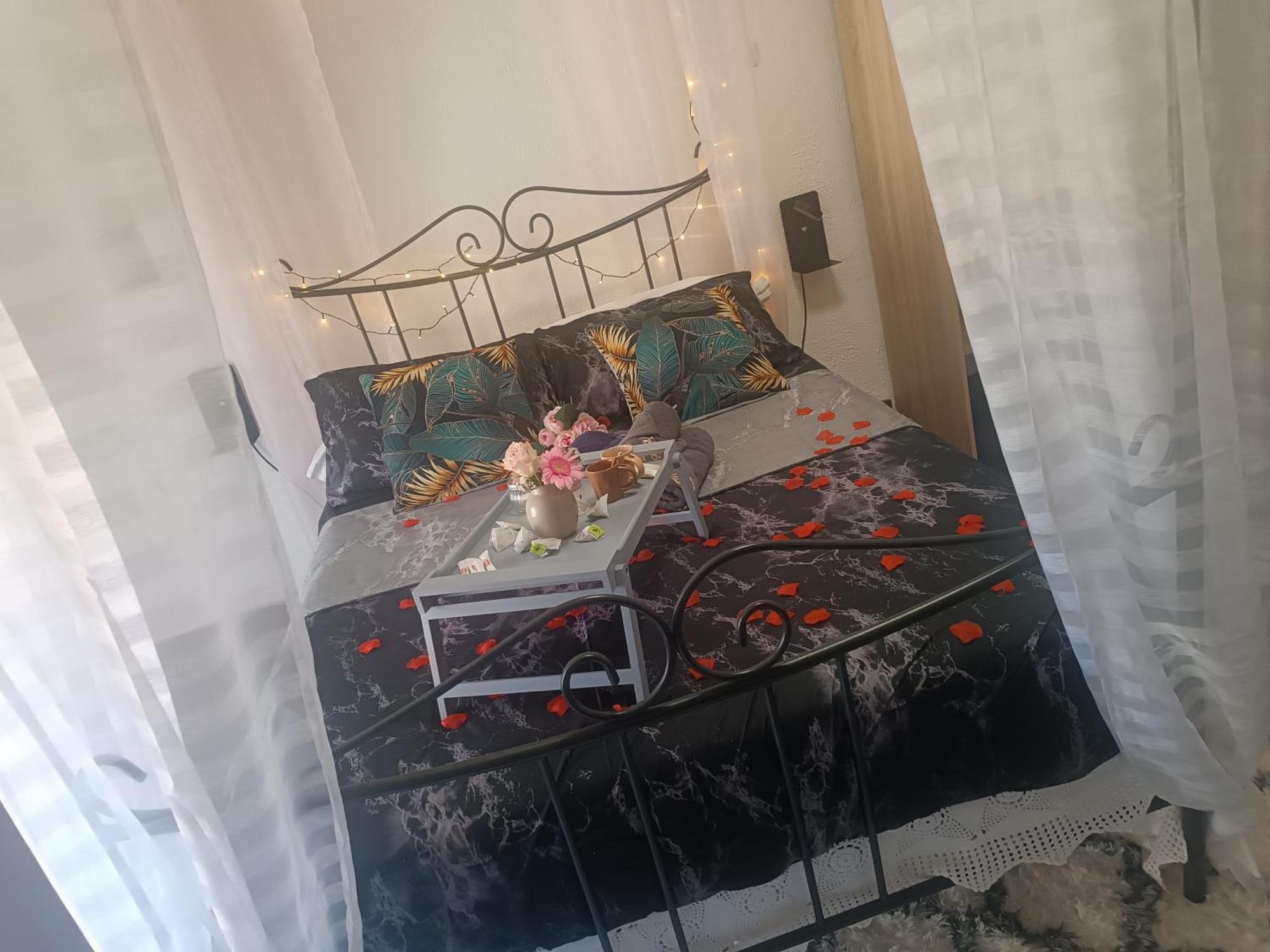 Jolie Maison De Village Capendu Екстериор снимка